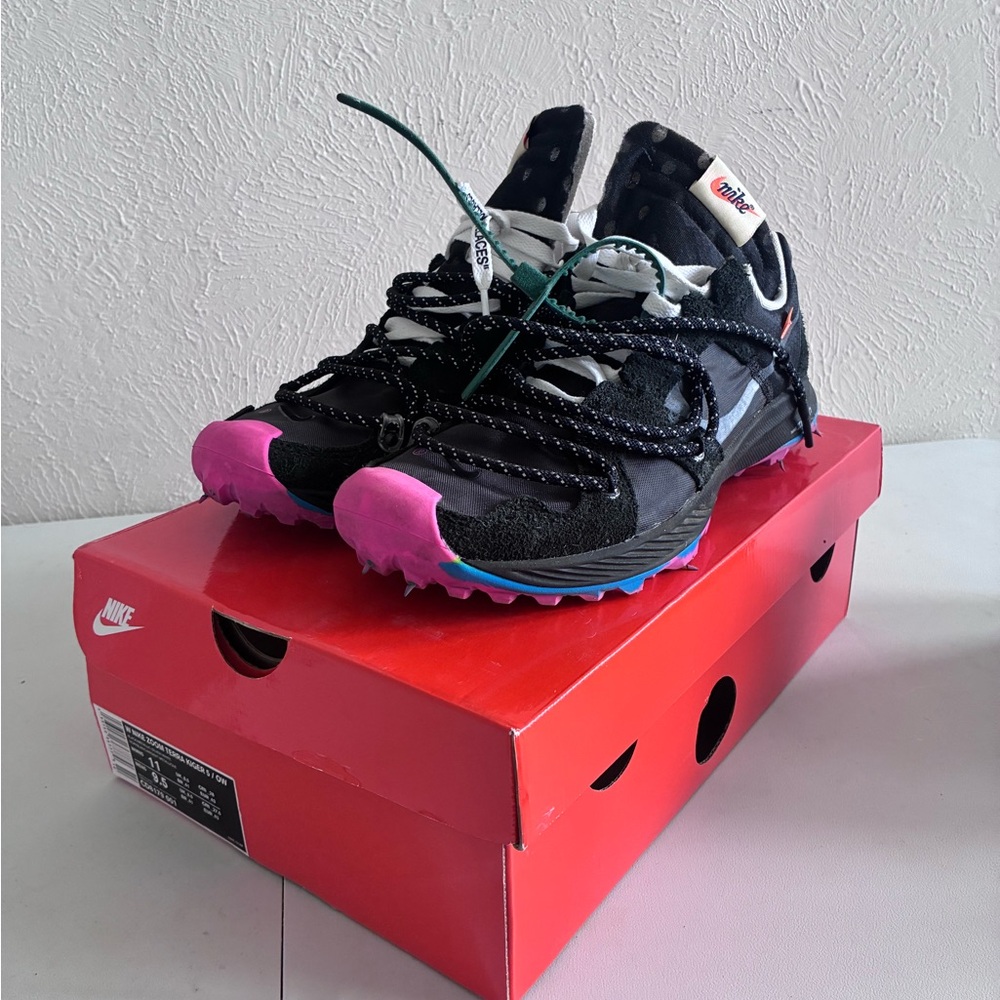 Off White Terra Kiger 5